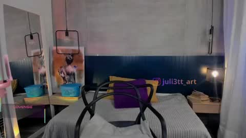 velvettease_ online show from June 5, 1:17 pm