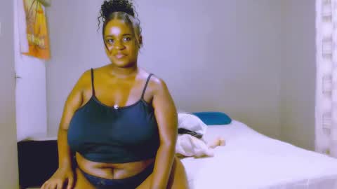 velvetychocolate1 online show from February 14, 1:34 am