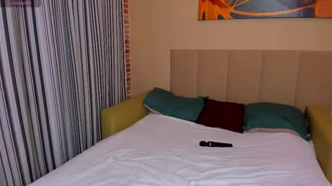 Snapshot of veneradi615 chatting on October 19, 4:42 pm veneradi615 online show from October 19, 4:42 pm