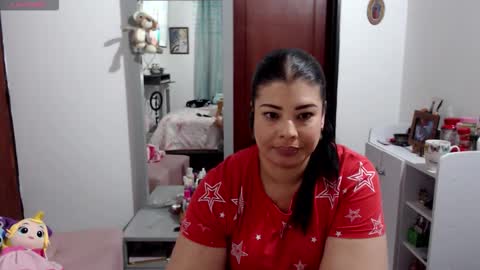HI IM VENUS SMALL BOOBS  BIG HEART WARM PUSSY online show from October 31, 2:13 am