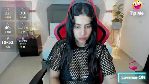 Nice to greet you my name is Vanessa  online show from January 27, 12:58 pm