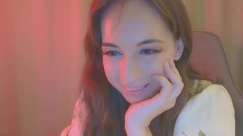 Una online show from September 11, 5:35 pm