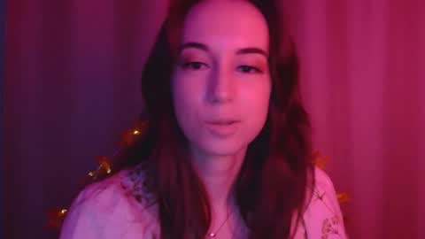 Una online show from November 8, 1:38 pm