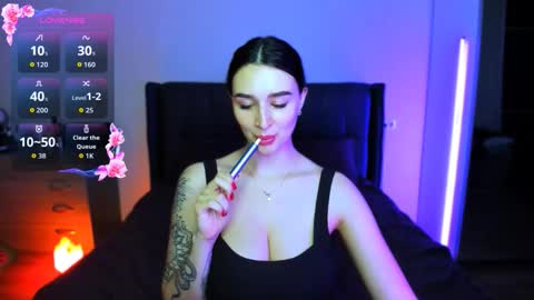 Veronica online show from September 12, 4:36 pm