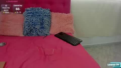 Veronica online show from March 26, 3:47 pm