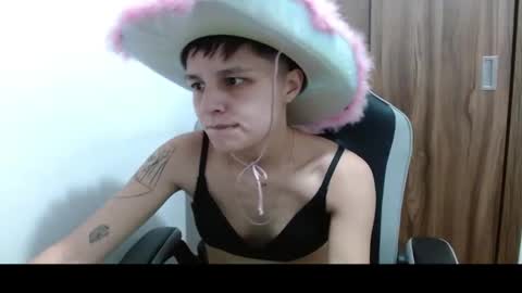 Veronica Clark online show from December 10, 3:30 am