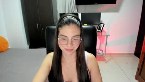 Veronica Miller online show from June 8, 11:15 pm