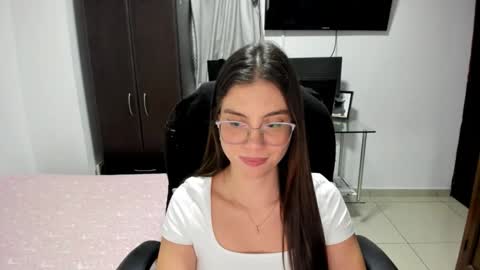 Veronica Miller online show from June 6, 11:22 pm