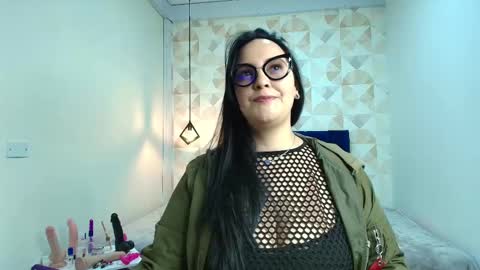 Snapshot of veroniicabbw chatting on February 22, 12:19 pm veroniicabbw online show from February 22, 12:19 pm