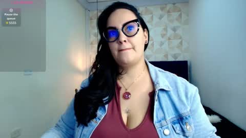 Snapshot of veroniicabbw chatting on October 6, 12:00 pm veroniicabbw online show from October 6, 12:00 pm