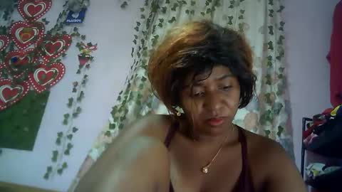 verronique1511 online show from November 6, 3:34 am