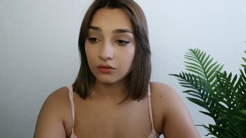 Ana online show from May 28, 11:41 am