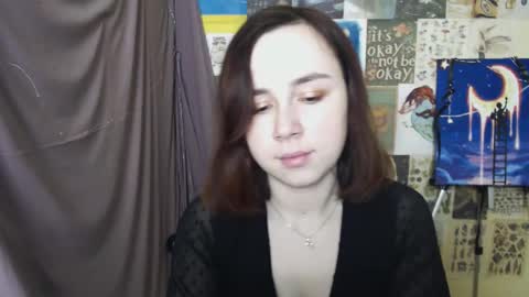 veryveryvery_shy online show from March 3, 6:42 am