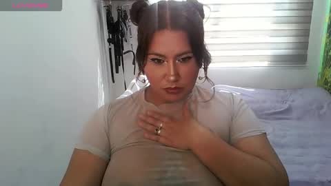 Snapshot of vesper_vixen chatting on September 26, 2:25 pm Vesper Vixen online show from September 26, 2:25 pm