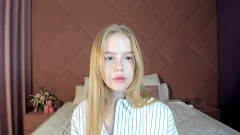 Snapshot of vicki_todd chatting on October 20, 1:08 am vicki todd online show from October 20, 1:08 am