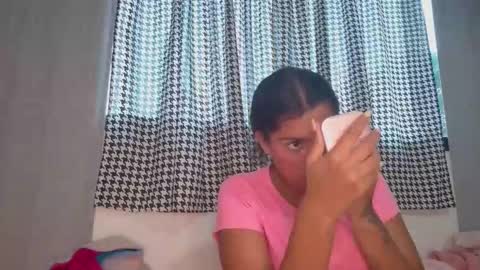 vickyhm22 online show from September 27, 10:44 am