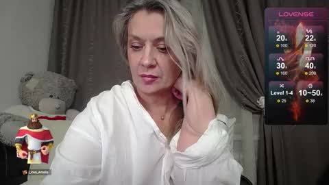 Snapshot of victoria50 chatting on October 9, 8:57 pm victoria50 online show from October 9, 8:57 pm