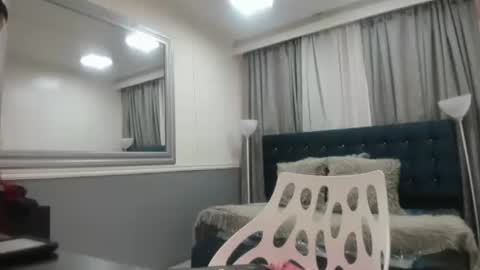 Victoria  grey  online show from April 27, 8:06 pm