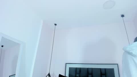 valentina online show from November 19, 11:32 am