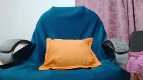 VICKY online show from March 9, 7:37 pm