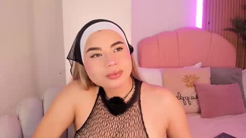 victoria  online show from January 9, 11:36 am