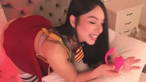 victoria_watsson online show from November 3, 12:09 pm