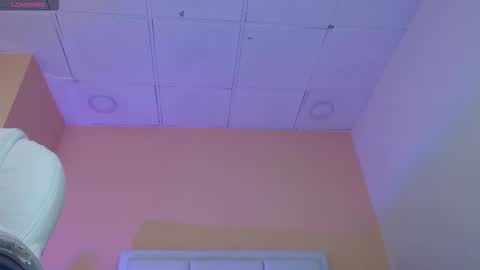 victoria  online show from December 19, 11:46 am