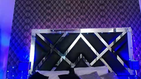 victtoria lee online show from February 9, 7:38 pm