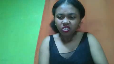 vierge28430 online show from May 19, 2:29 am