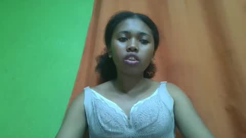 vierge28430 online show from April 19, 6:10 pm
