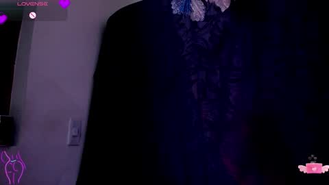 Snapshot of viioleett_cum chatting on September 29, 2:22 pm viioleett_cum online show from September 29, 2:22 pm