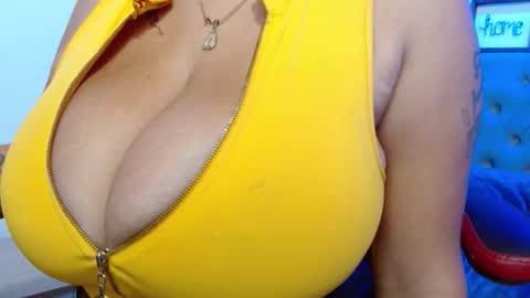 viioleta online show from October 16, 1:14 pm