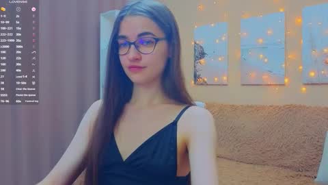 vikiberry online show from March 13, 5:42 am