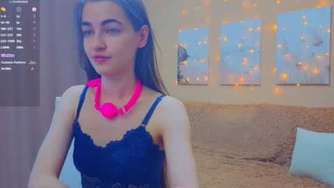 vikiberry online show from March 16, 5:44 am