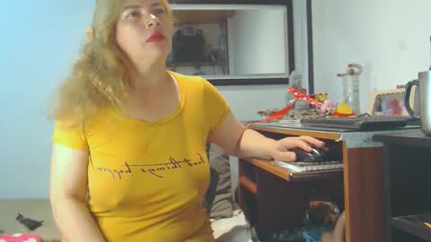 VIKKKTORIAAA online show from February 20, 5:01 am