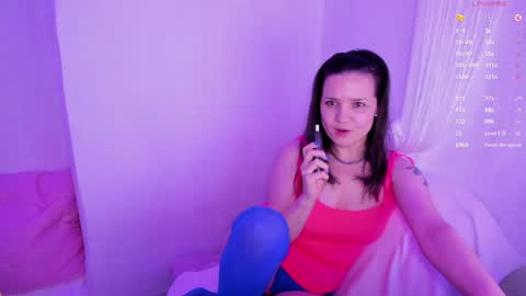 viktoriakiss online show from December 10, 9:33 pm