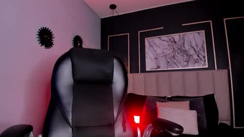 Victoria online show from December 13, 11:21 pm