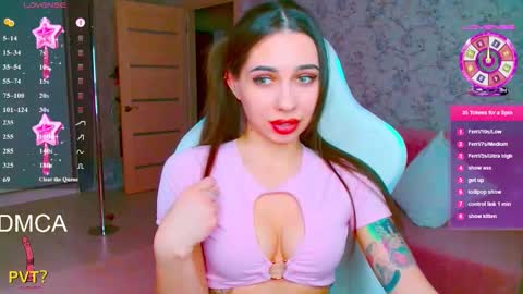 Vinkiepinkie online show from March 8, 4:33 pm