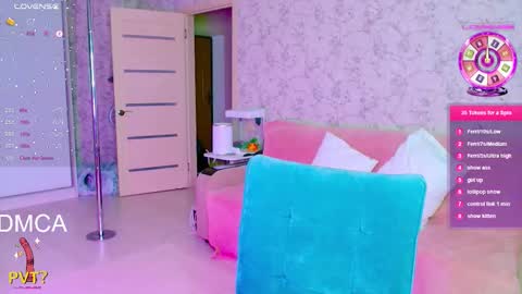 Vinkiepinkie online show from February 11, 4:19 pm