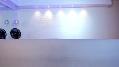 Violett  Everyday From 0530 to 1430 Col Time online show from December 5, 11:22 am