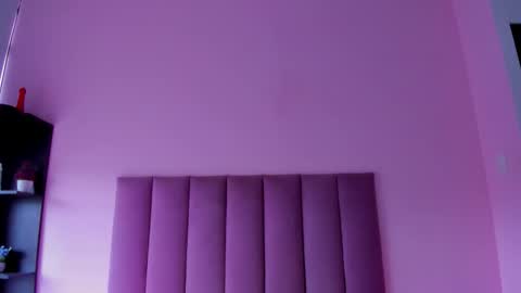 violet online show from September 15, 12:57 pm