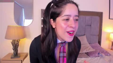 Violet Nova online show from November 19, 12:16 pm