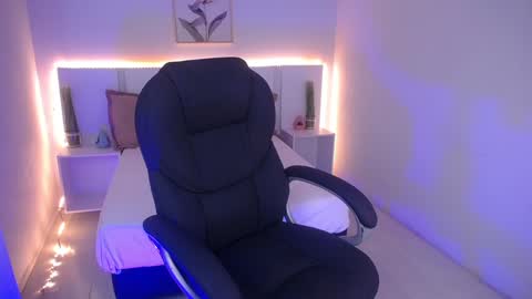 Violeta leon online show from December 19, 3:51 am