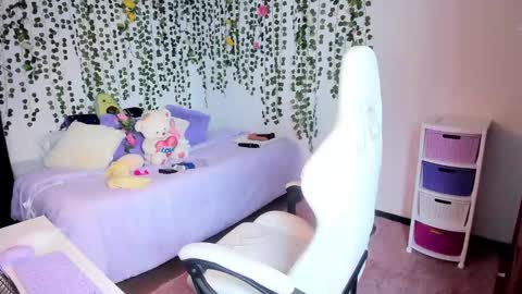 Violeta online show from December 4, 2:26 pm