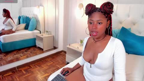 Snapshot of violeta_ruiz_ chatting on February 26, 9:29 pm violeta_ruiz_ online show from February 26, 9:29 pm
