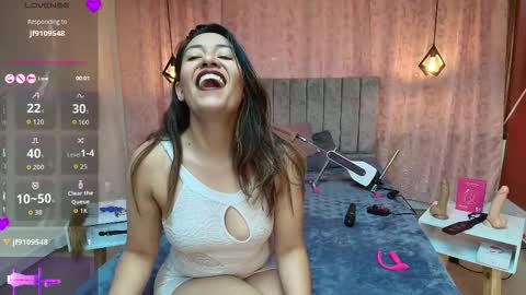 VIOLETA online show from November 4, 3:06 pm