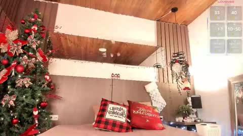 Violet online show from December 15, 1:38 pm