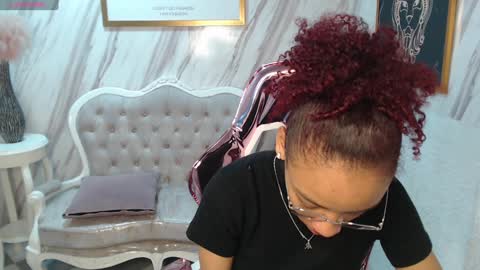 violeth_b online show from January 17, 12:42 pm