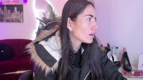 Snapshot of violetparkker chatting on February 3, 12:03 pm violetparkker online show from February 3, 12:03 pm