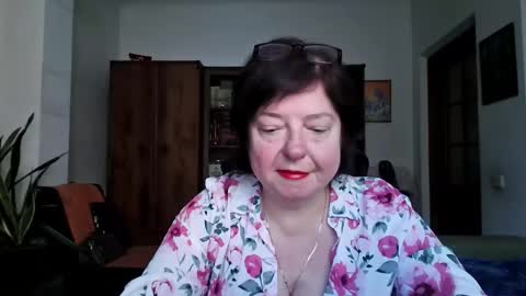 violetpulse online show from March 10, 10:30 am